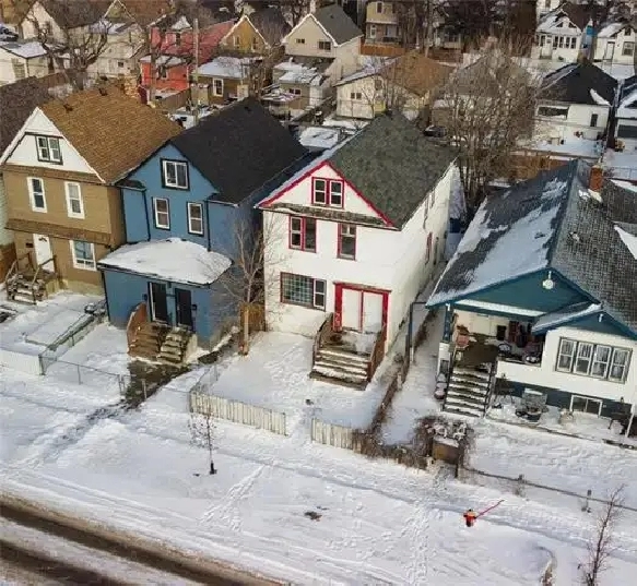 Duplex in Winnipeg,MB - Houses for Sale