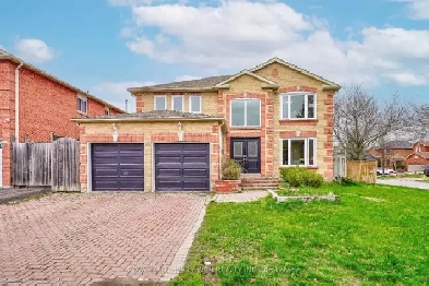 ⚡SUNNY AND BRIGHT 4 BEDROOM DETACHED HOME ON A CORNER LOT! Image# 1