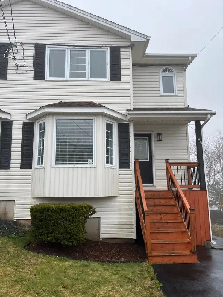 Beautiful 4 bedroom home for rent in Dartmouth,NS Apartments & Condos