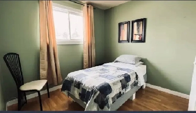 Room for Rent Close to NAIT/Kingsway Mall Image# 2