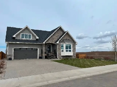 Home for sale in Nobleford Image# 2