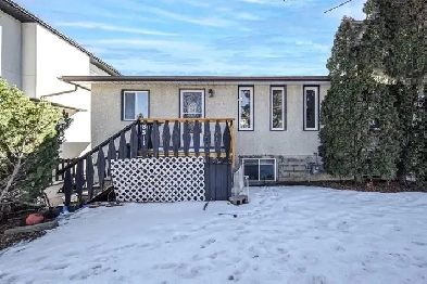 Extremely Clean 2 Bed 1 Bath Main Floor Unit in Bowness! Image# 9