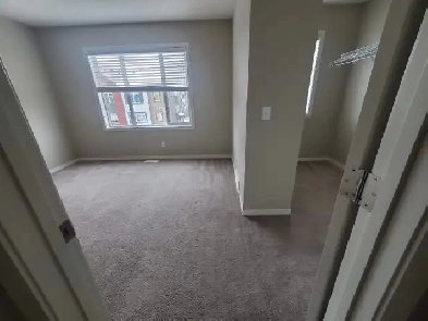 Looking for A Roommate: Spacious Townhouse in South Calgary Image# 1