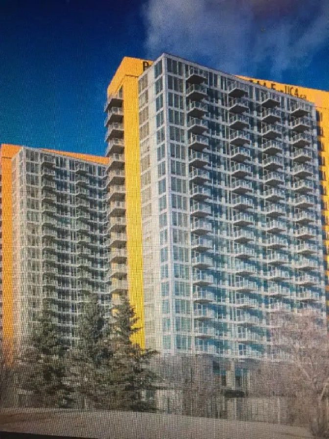 NW BRENTWOOD CONDO UNIVERSITY CITY- PETS,CLOSE UC, SAIT,F HOSP in Calgary,AB - Apartments & Condos for Rent