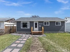 Homes for Sale in Crestview, Winnipeg, Manitoba $369,900 Image# 1