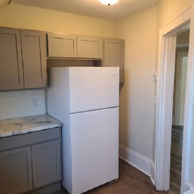 1 Bedroom for Rent- 645 UNION St. Image# 2