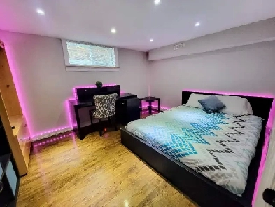 ALL INCLUSIVE✨FURNISHED ROOM✨EAST YORK✨5 MIN TO COXWELL STATION Image# 1