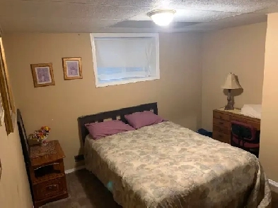Room for Rent in SW Calgary - Men only Image# 1