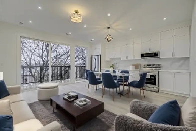 Amazing Spacious Apartment For Rent In Toronto Image# 1