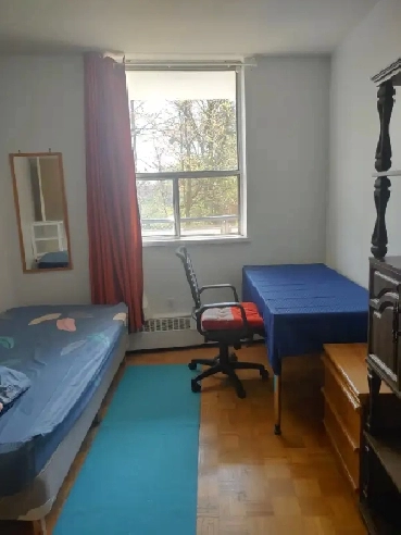 Apartment Room for Rent on Yonge Street Image# 1