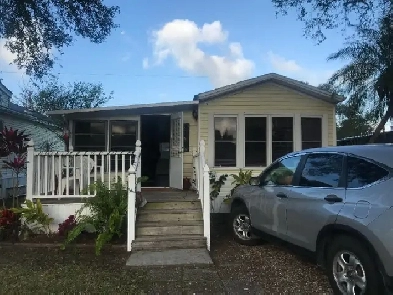 Home Away From Home In Venice Florida! Image# 10