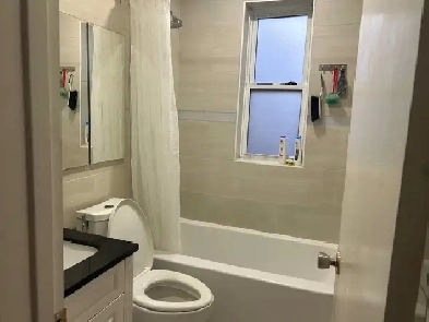 Girls room available from June 1st near Warden subway station Image# 1