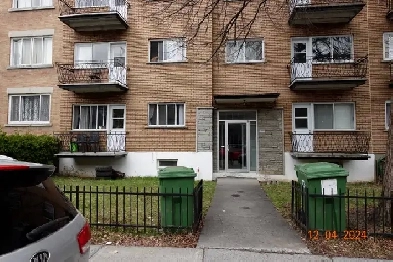 Rent a 4½ apartment at 2805 avenue de REPENTIGNY Image# 3