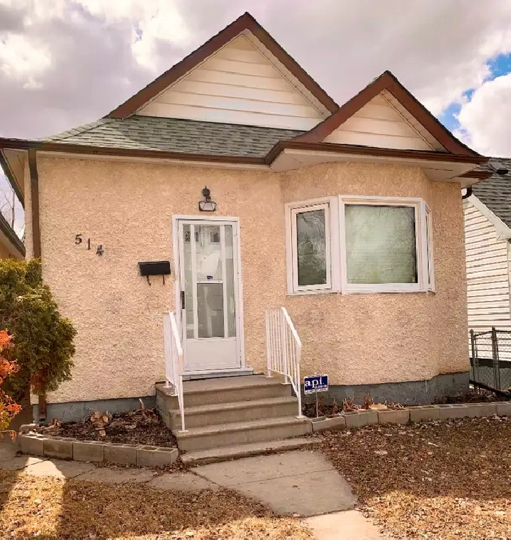 514 Bannerman 2 beds 1 bath home for sale! in Winnipeg,MB - Houses for Sale