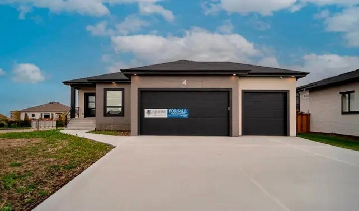 FANTASTIC 5 BED 3 BATHS BRAND NEW BUNGALOW HOME IN OAK BLUFF in Winnipeg,MB - Houses for Sale