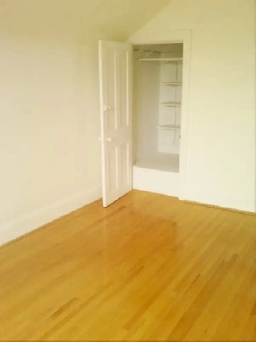 Apartment for rent 3 1/2 Downtown 1500 Image# 2