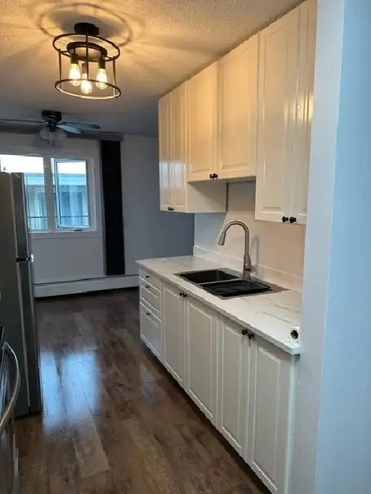 RENOVATED 2 BDRM in Old Strathcona! Top Flr w/balcony! in Edmonton,AB - Apartments & Condos for Rent