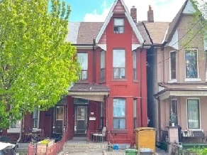 213 Palmerston Ave Image# 1