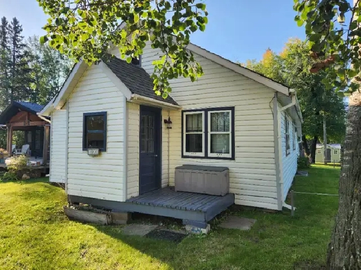 Seba Beach Cottage For Sale in Edmonton,AB - Houses for Sale