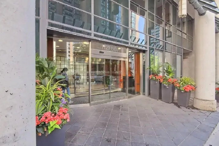 Luxury Yorkvill 2 bedroom bath condo - Bay and Bloor in City of Toronto,ON - Apartments & Condos for Rent