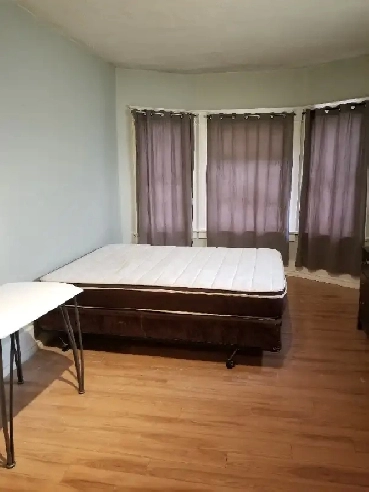 (DOWNTOWN) Private King-ROOM, Furnished of a 2-Bedroom Suite! Image# 2