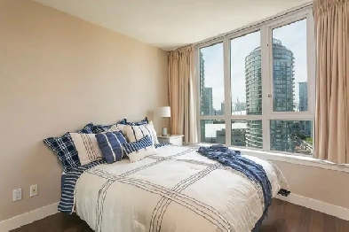 Your Gateway to Downtown Vancouver: Spacious Master Bedroom Image# 1