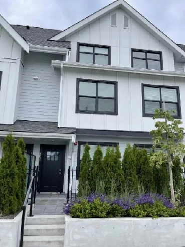 Burnaby Highgate 4 brs townhouse for rent Image# 3