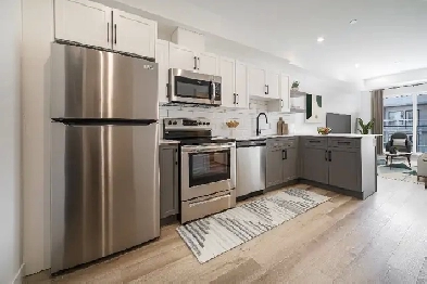 LUXURY 1 Bedroom Apartment in West Broadway for Rent! Image# 1