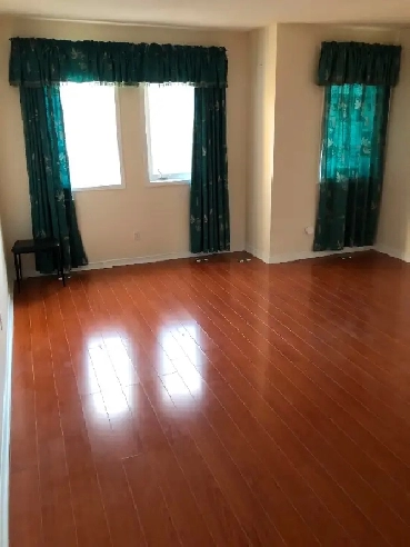 Spacious Master bedroom for rent from 1 June 2024 Image# 2