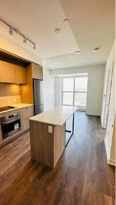 1 bed Condo in Heart of Downtown Toronto Image# 2