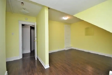 One Bedroom in a 4 bedroom clean house in the Annex Image# 2
