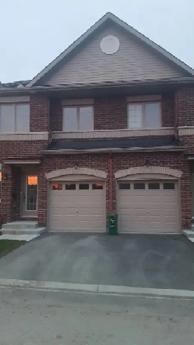Barrhaven 3BR 1, TownHouse for Rent. 2Yrs  Lease  Only Image# 1