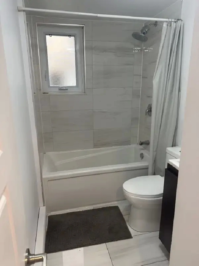 3 1/2 ligne vert Cadillac/Langelier très moderne DISPINOBLE NOW in City