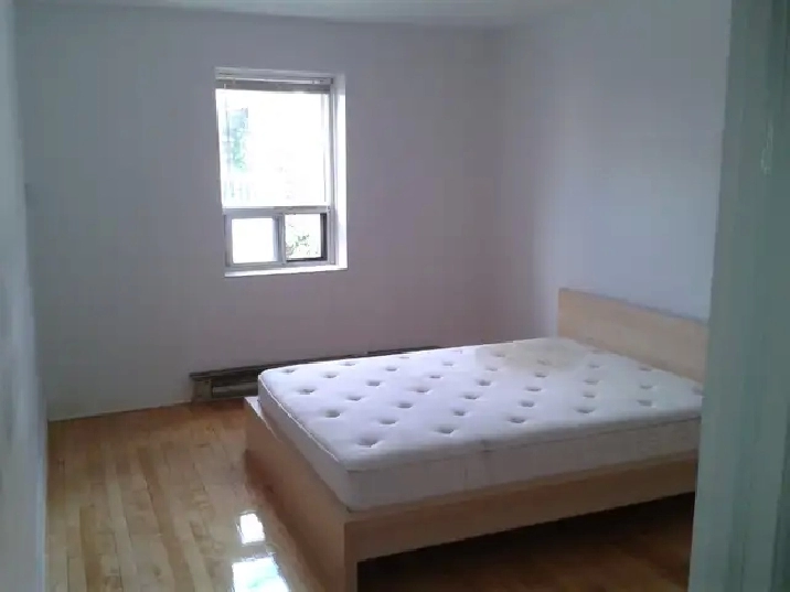 APPARTEMENT 3 1/2 MEUBLÉ / FURNISHED APT NEAR METRO PLAMONDON in City