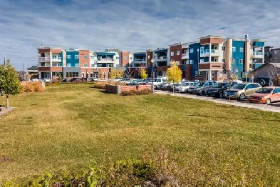 Furnished One bedroom condo,Willowgrove with underground parking Image# 3