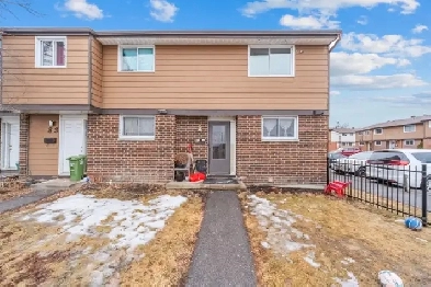 Wonderful opportunity to own this beautiful end unit 3 bdrm home Image# 6