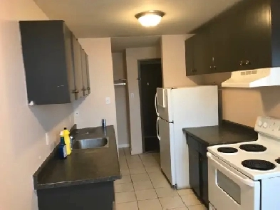 1 Bedroom For Rent! $910. Image# 1