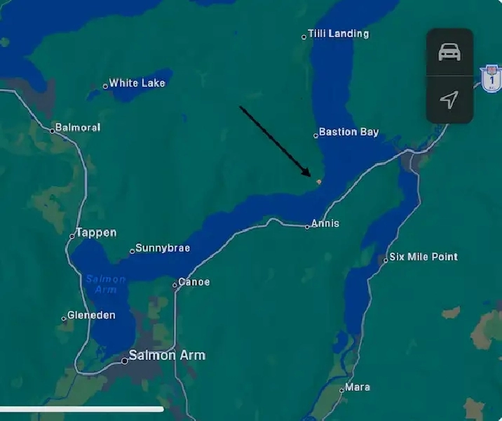 Seasonal Lakeside Shuswap Cottage in Kamloops,BC Houses for Sale