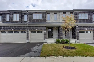 PRICED TO SELL 3 BR 3 WR Townhome In Ayr ON - Minutes To The 401 Image# 1