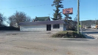COMMERCIAL BUILDING FOR SALE, 598 McCONNELL ST., MATTAWA ON Image# 1