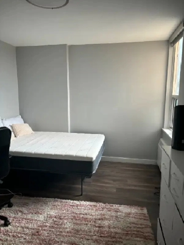 OFFERING: 1 private Bedroom in 2B/1B Apartment SUBLET Image# 1