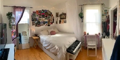 One-Bedroom Sublet for June & July in Amazing North End Location Image# 1