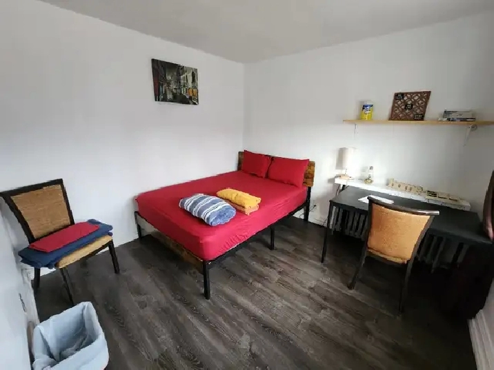 Room for Rent Available Now - Jane n Weston - Clean, Safe, Quiet in City of Toronto,ON - Room Rentals & Roommates