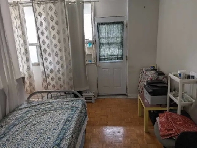 Furnished Room for rent, ideal for student Image# 2