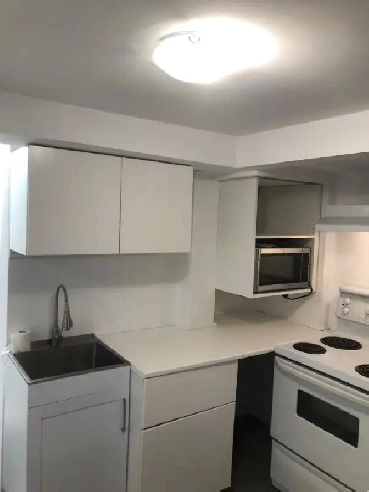 Newly done basement for rent near St Laurent Mall/LRT, LeCite Image# 1