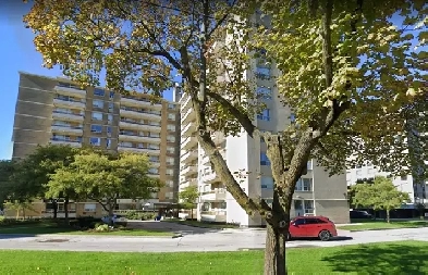 1 Bdrm with balcony call 416-789-5595 Image# 1
