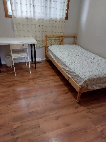 Southgate Nice Furnished Upstairs Bedroom All Included Image# 1