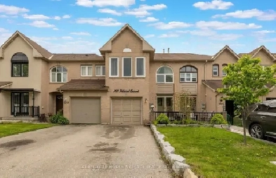 Stunning Townhome For Sale In Brampton! GT-6 Image# 1