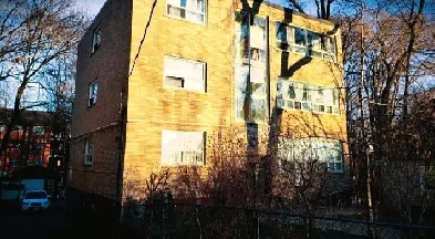 Free Standing Multiplex For Sale in Prime Toronto! Image# 9