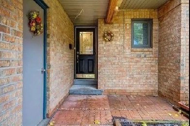 Townhouse 3 bedroom 3 bathroom for Lease in Mississauga Image# 1
